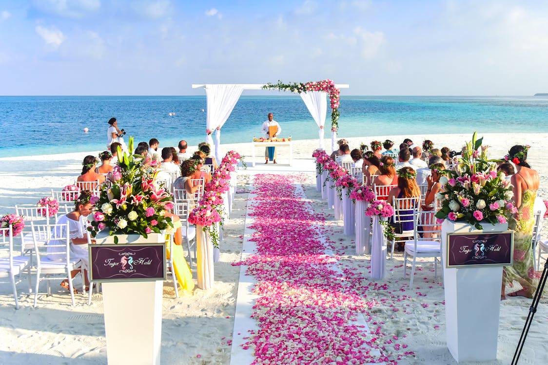 ​The Rise of Destination Wedding: The Ultimate Destination Wedding Guide